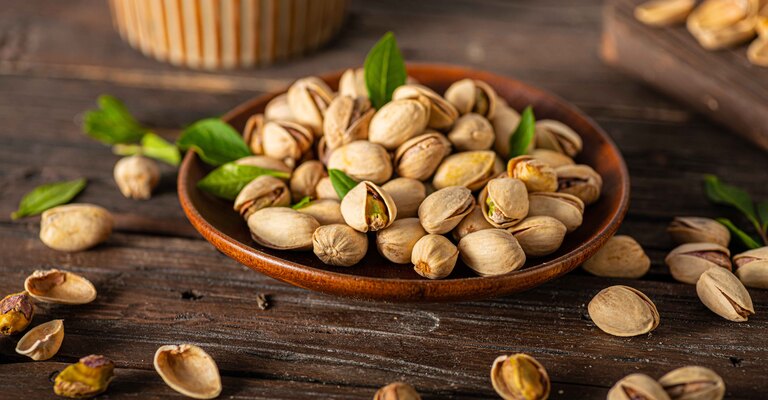 Una ciotola di pistacchi