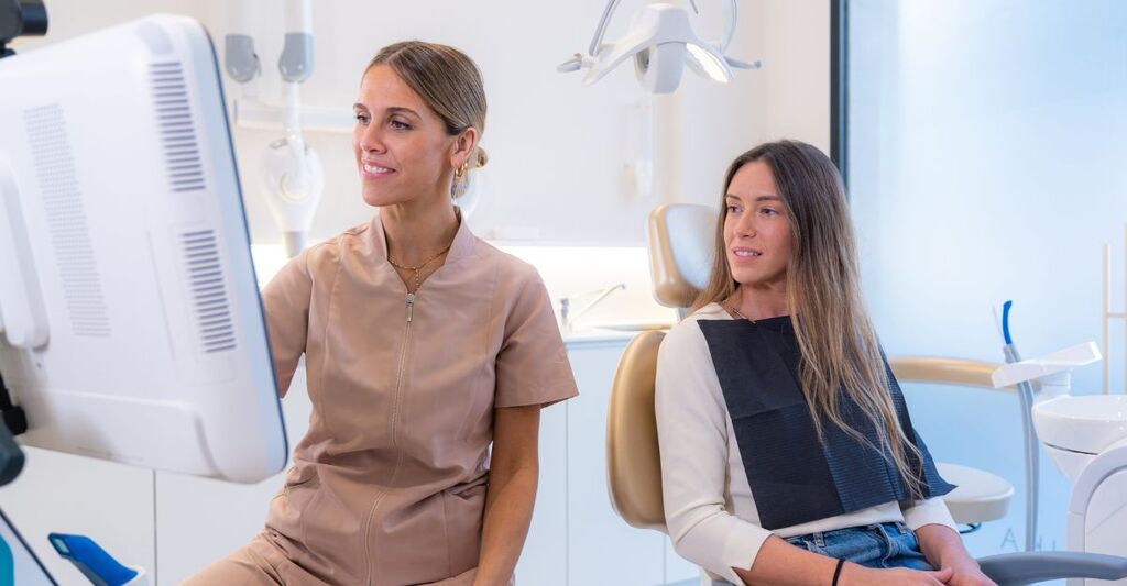 donna dal dentista