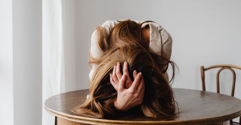 donna-in-stato-di-distress