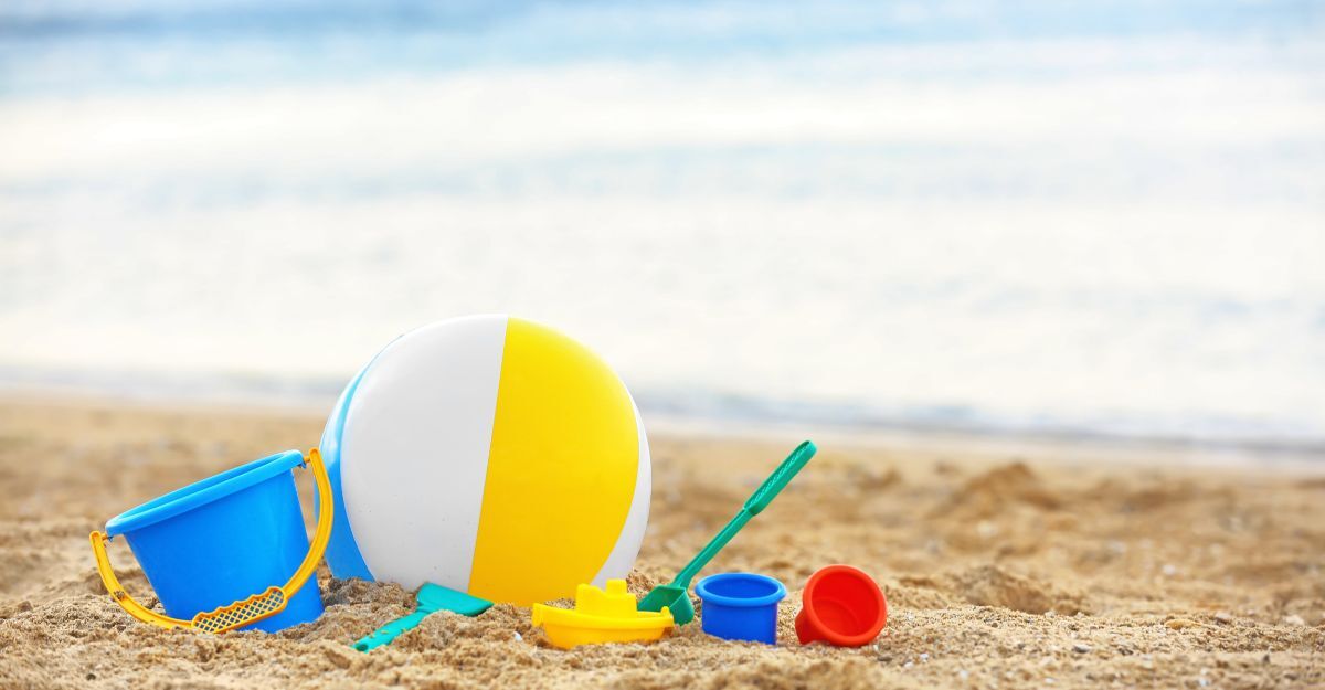 Secchiello e giochi da spiaggia