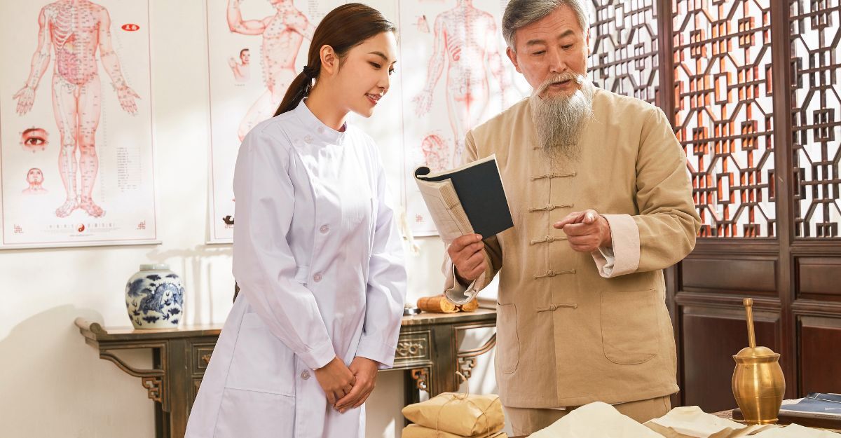 Due esponenti della medicina cinese