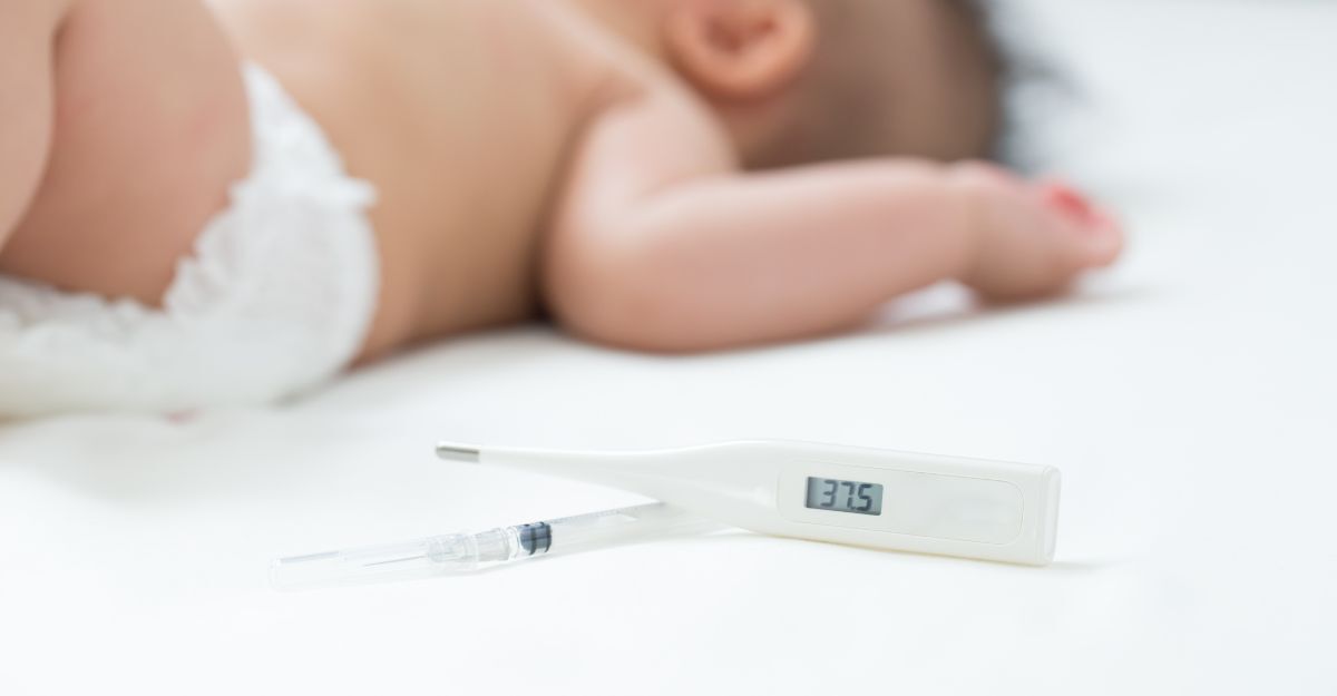 Un bambino con la febbre