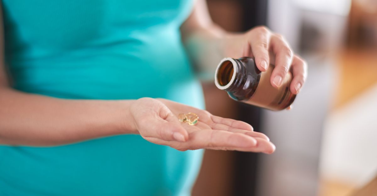 Cortisone in gravidanza Una donna che prende delle medicine