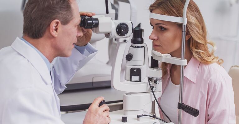 visita dall'oculista