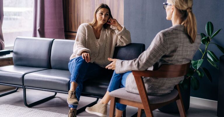 ragazza dalla psicologa