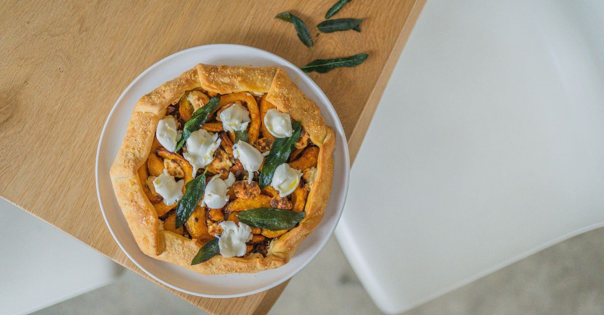 Torta salata sul tavolo