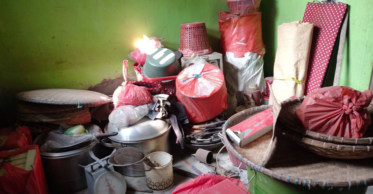 Una stanza disordinata