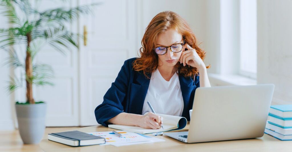 Reinventarsi sì, ma senza improvvisare: Valeria Fioretta e il suo percorso da dipendente in azienda a freelance Reinventarsi sì, ma senza improvvisare: Valeria Fioretta e il suo percorso da dipendente in azienda a freelance