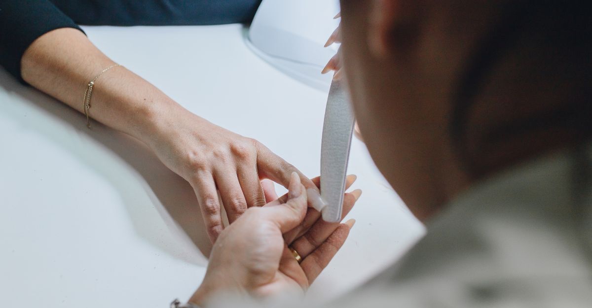 mani durante manicure