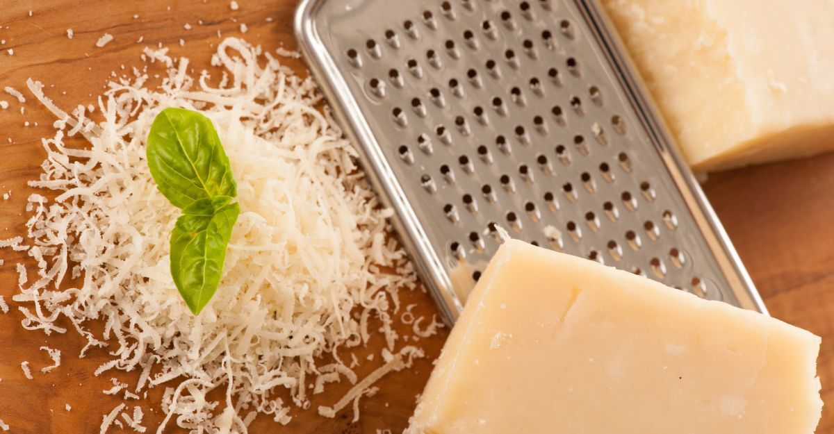 parmigiano-reggiano-e-grattuggia