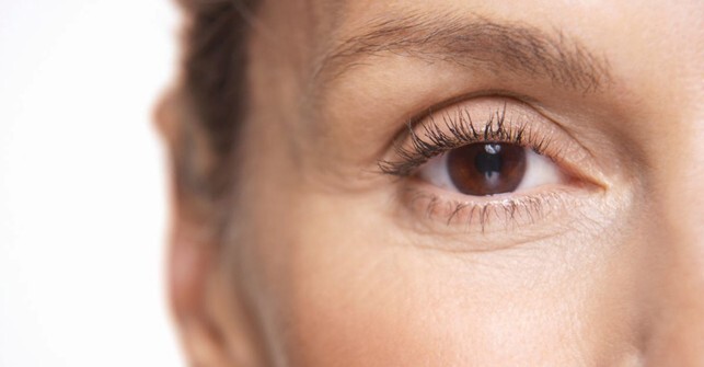 occhio-di-una-donna-in-primo-piano