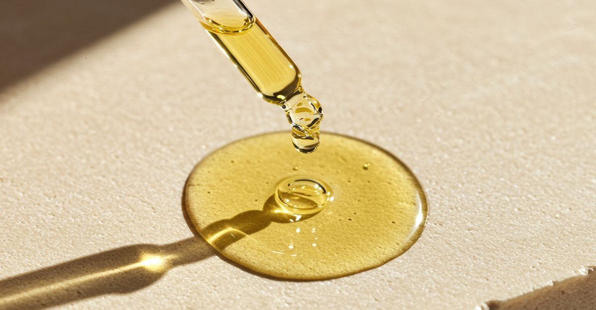 Siero viso in una fiala.