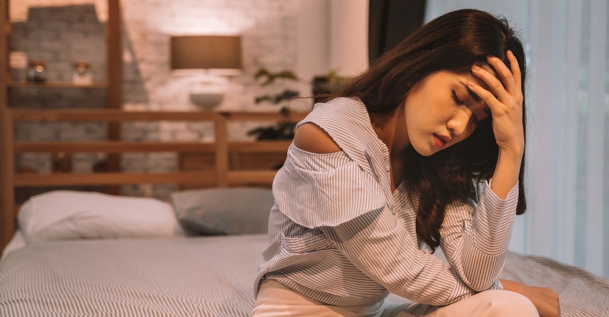 Endometriosi ed emcrania Una donna con emicrania.