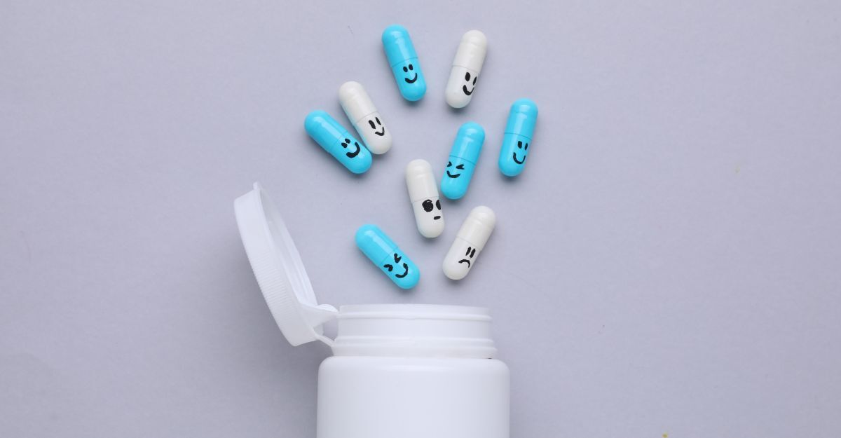 Nuovo studio effetti collaterali farmaci antidepressivi Un flacone di farmaci antidepressivi.