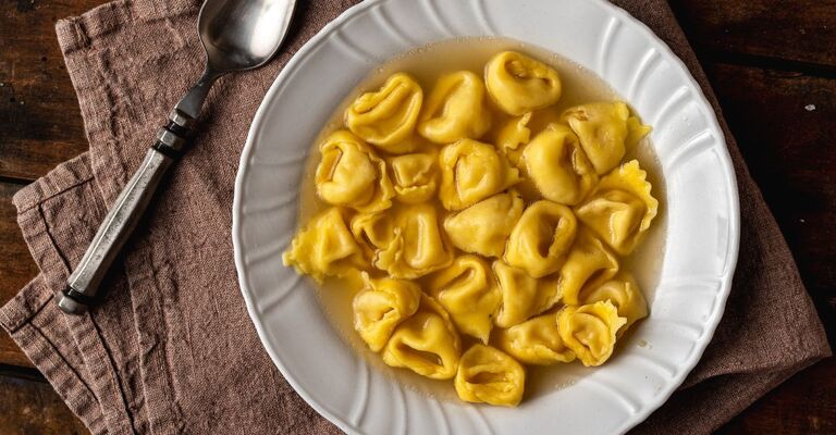 Calorie cappelletti Dei cappelletti in brodo