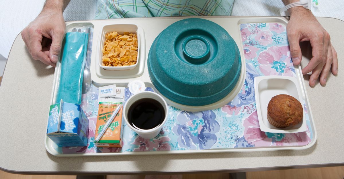 vassoio del cibo in ospedale