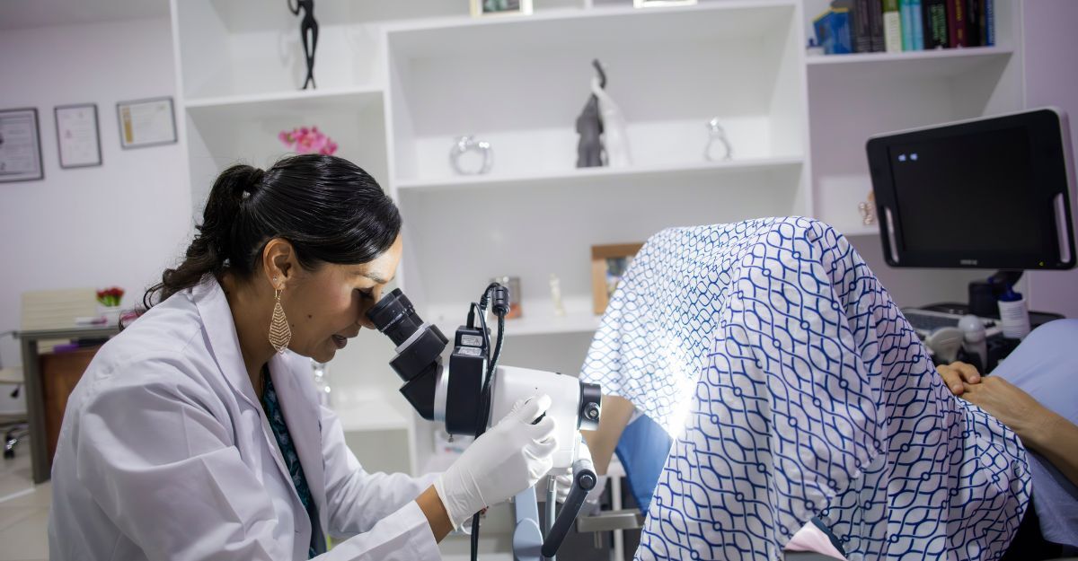 Una donna dal ginecologo
