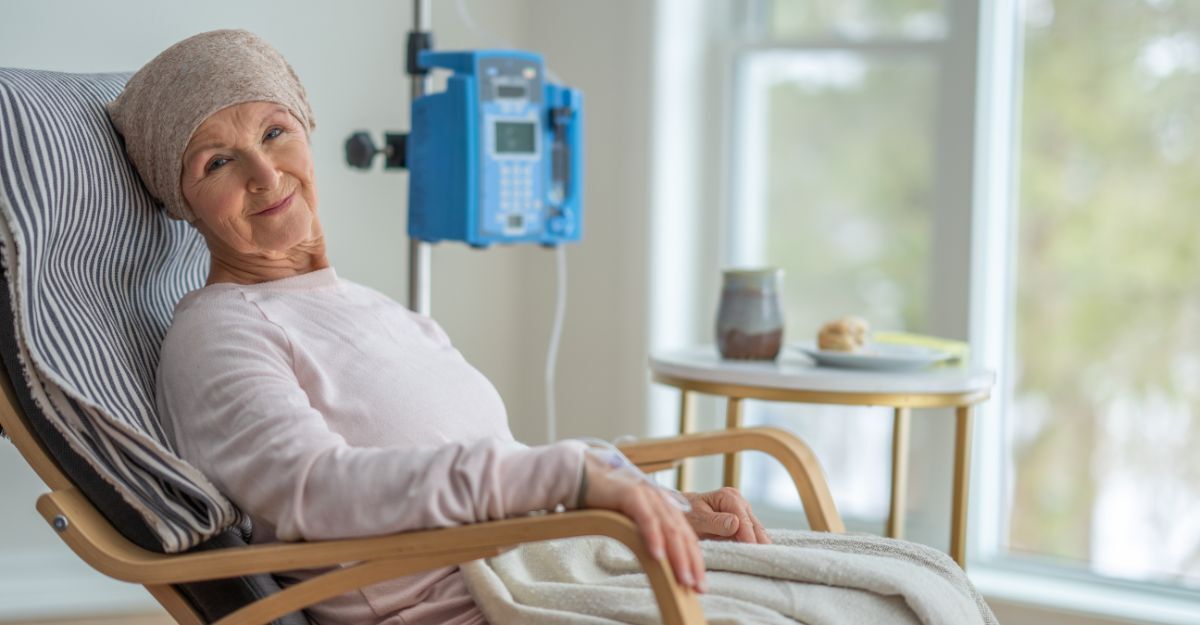 Una donna con tumore che assume immunoterapia.