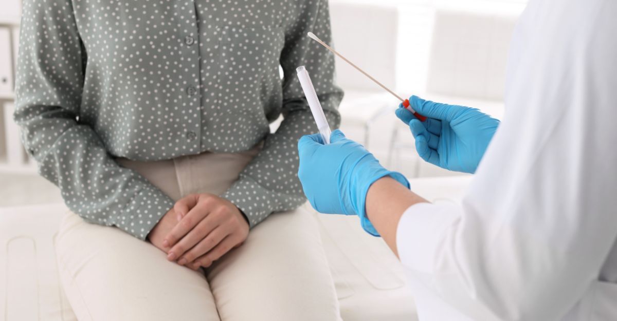 Giovane ragazza in visita dal medico