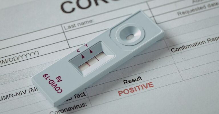 test-covid-positivo