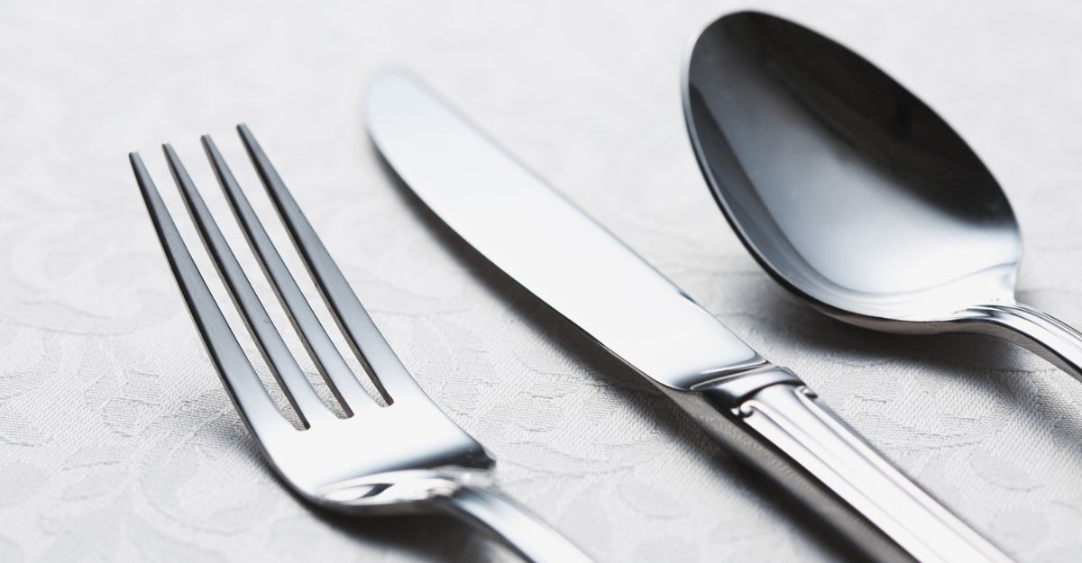 posate-cucchiaio-coltello-forchetta