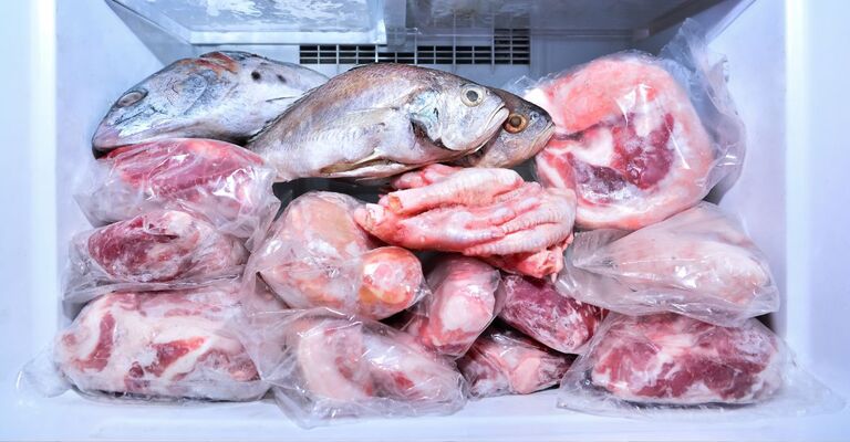 Carne e pesce freschi.