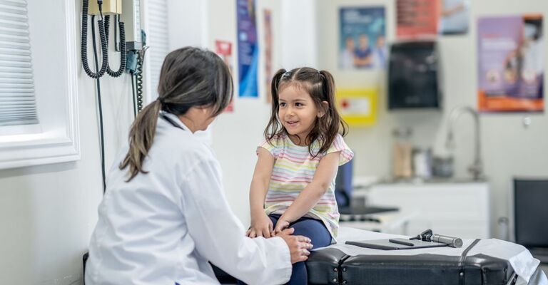 bimba dal medico