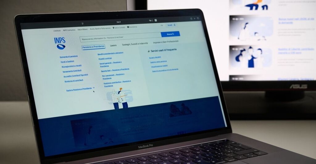 Un computer sul sito dell'inps