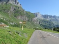 Bushalte op de Klausenpass
