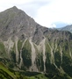 Rotspitz met zigzagpad