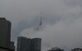 KL Tower in de wolken