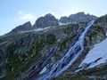 Poncione di Cassina Baggio SE-Grat met waterval