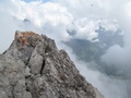 Bewolkt uitzicht vanop de Rigidalstock