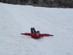 Glijbaan in de sneeuw: Stijn