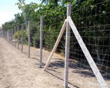 Kerítésépítés vadháló drótháló drótfonat oszlop kerítés