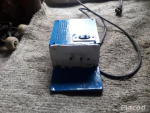 Eladò gumiminta vàgògép