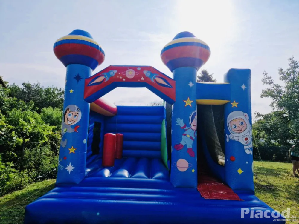 Eladó Ufós Csúszdás Ugráló