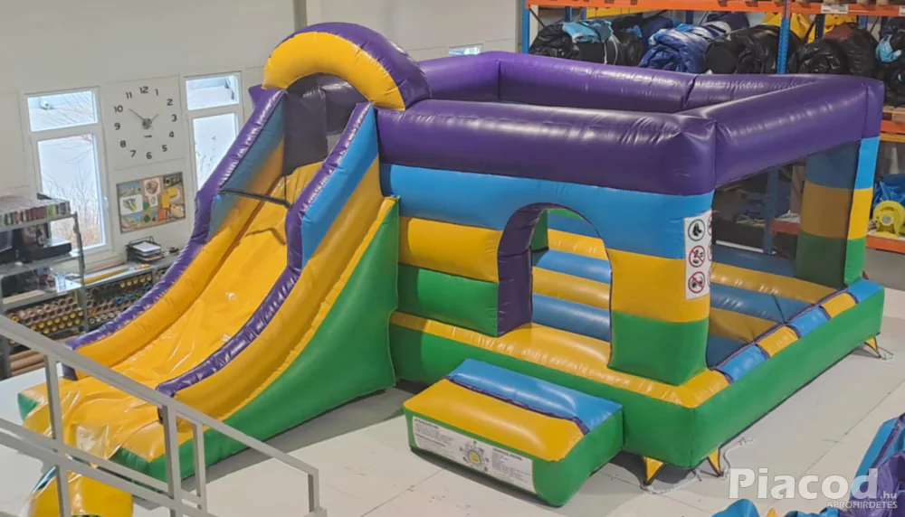 Eladó Szivárvány Csúszdás Ugráló (Légvár)