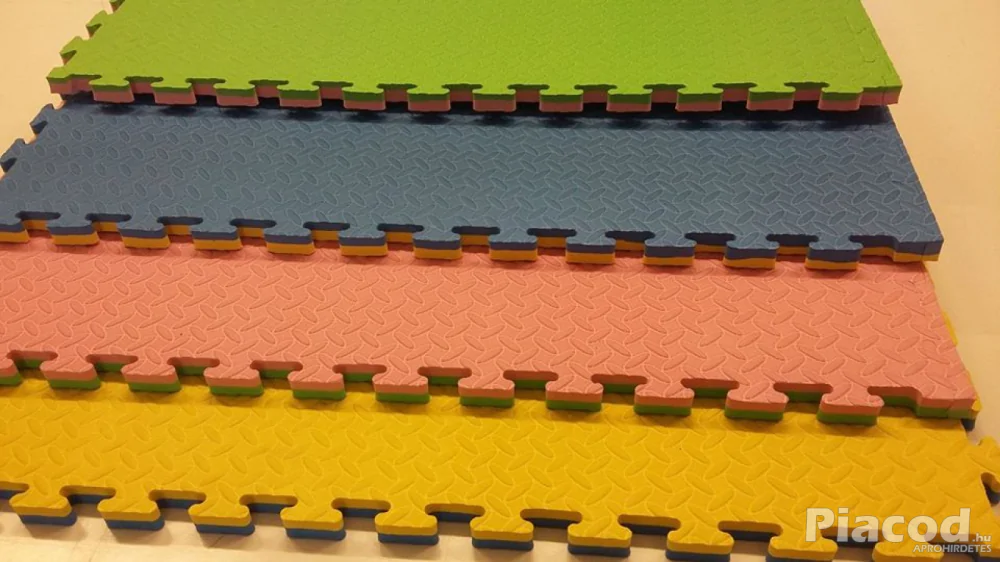 Eladó Puzzle Polifoam