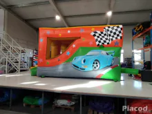 Bérelhető Autós Csúszdás Ugráló