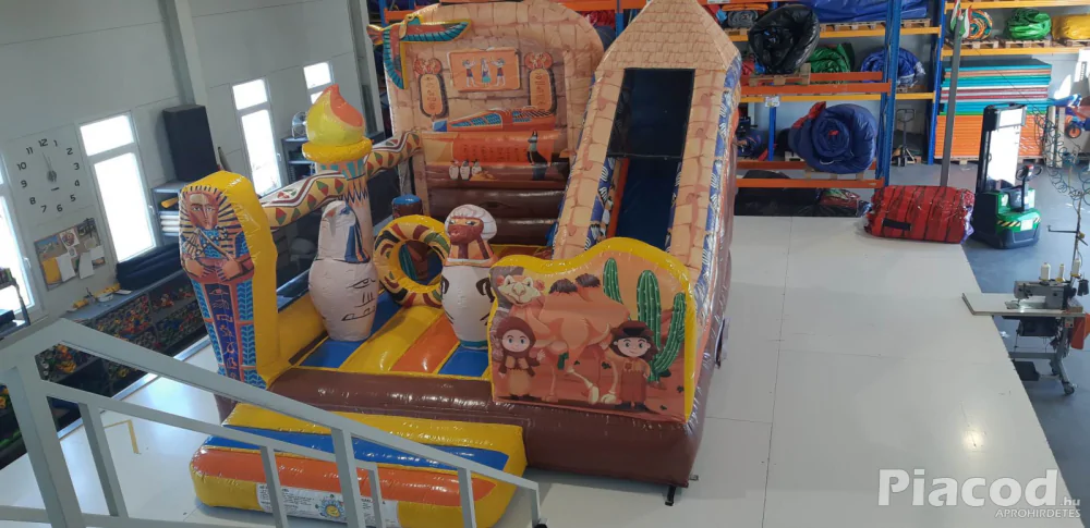 Bérelhető Fáraó Csúszdás Ugráló