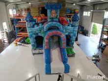 Bérellhető Mesevár Csúszdás Ugráló