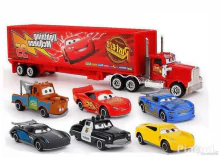 Verdák Cars - 7 db-os kamion és kisautó játék szett