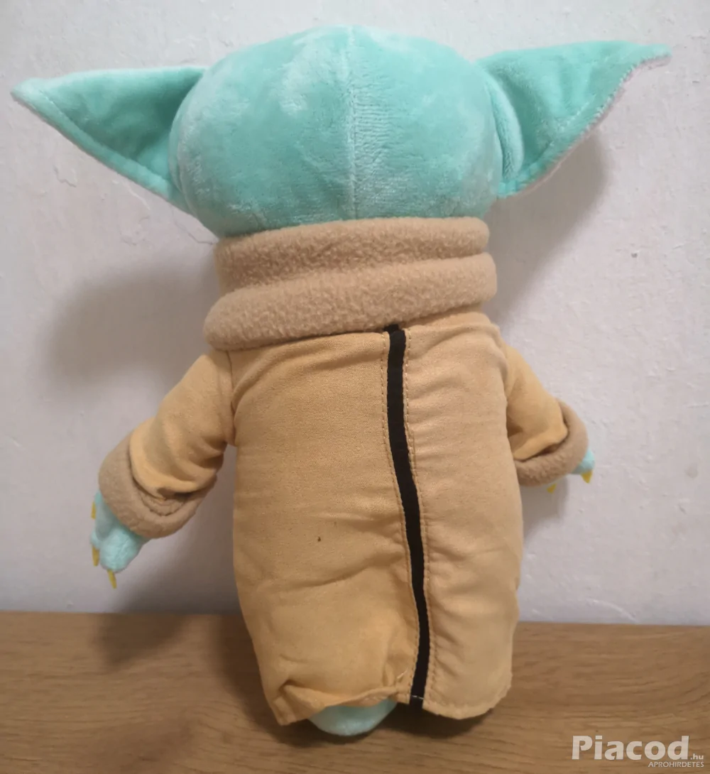 Star Wars Mandalorian Baby Yoda Grogu jellegű plüss 25 cm