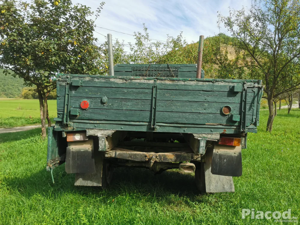 Kihasználatlanság miatt eladó platós UAZ!