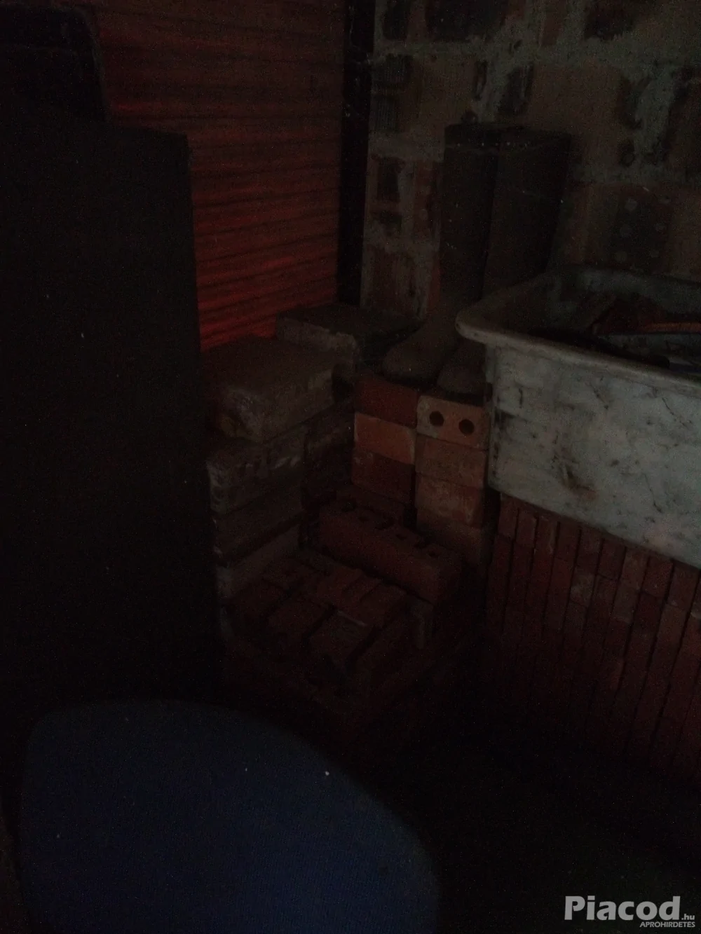 Burkoló tégla
