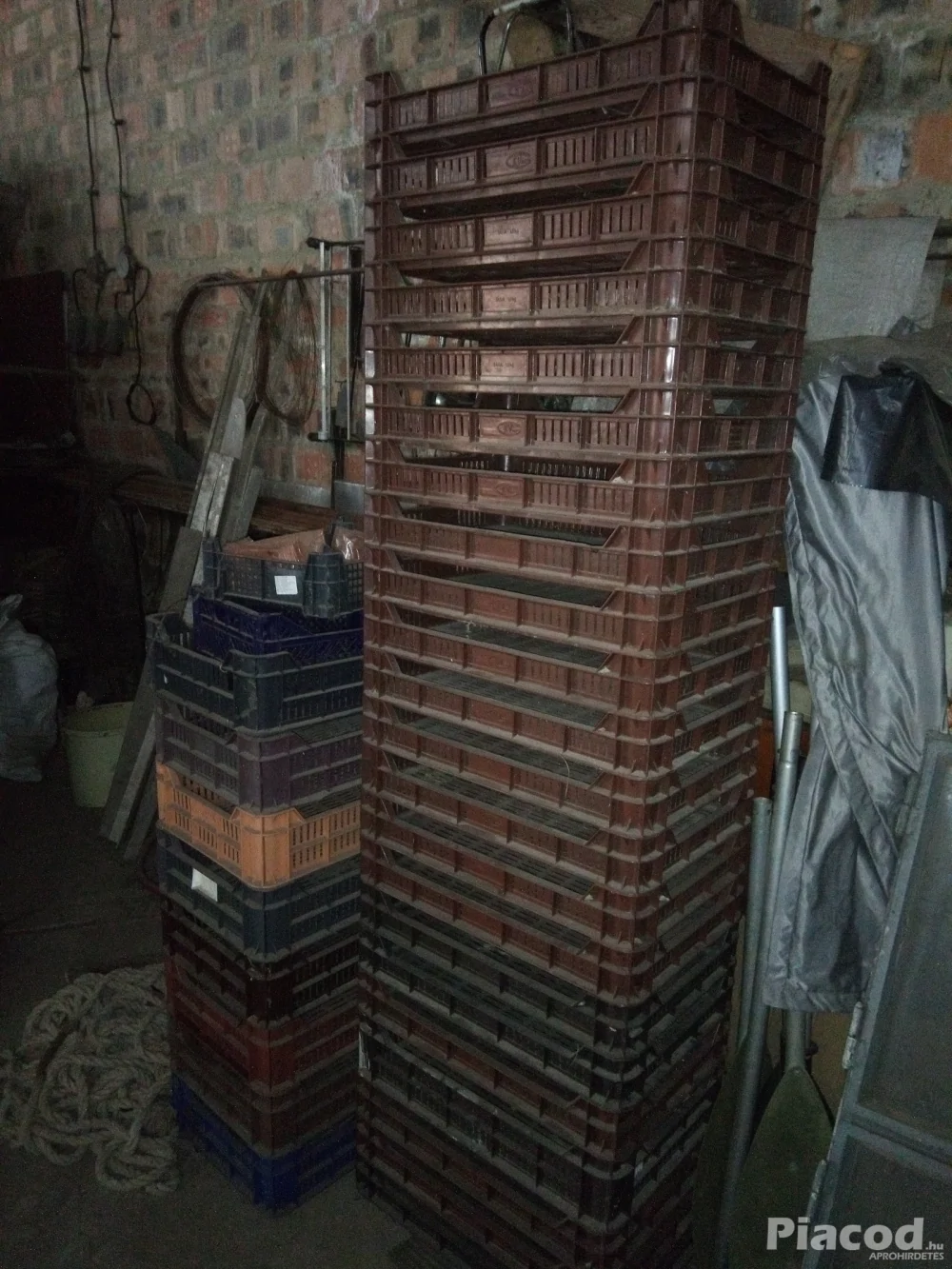 Rekeszek (9 cm, 14 cm, 30 cm) Pécsen eladók