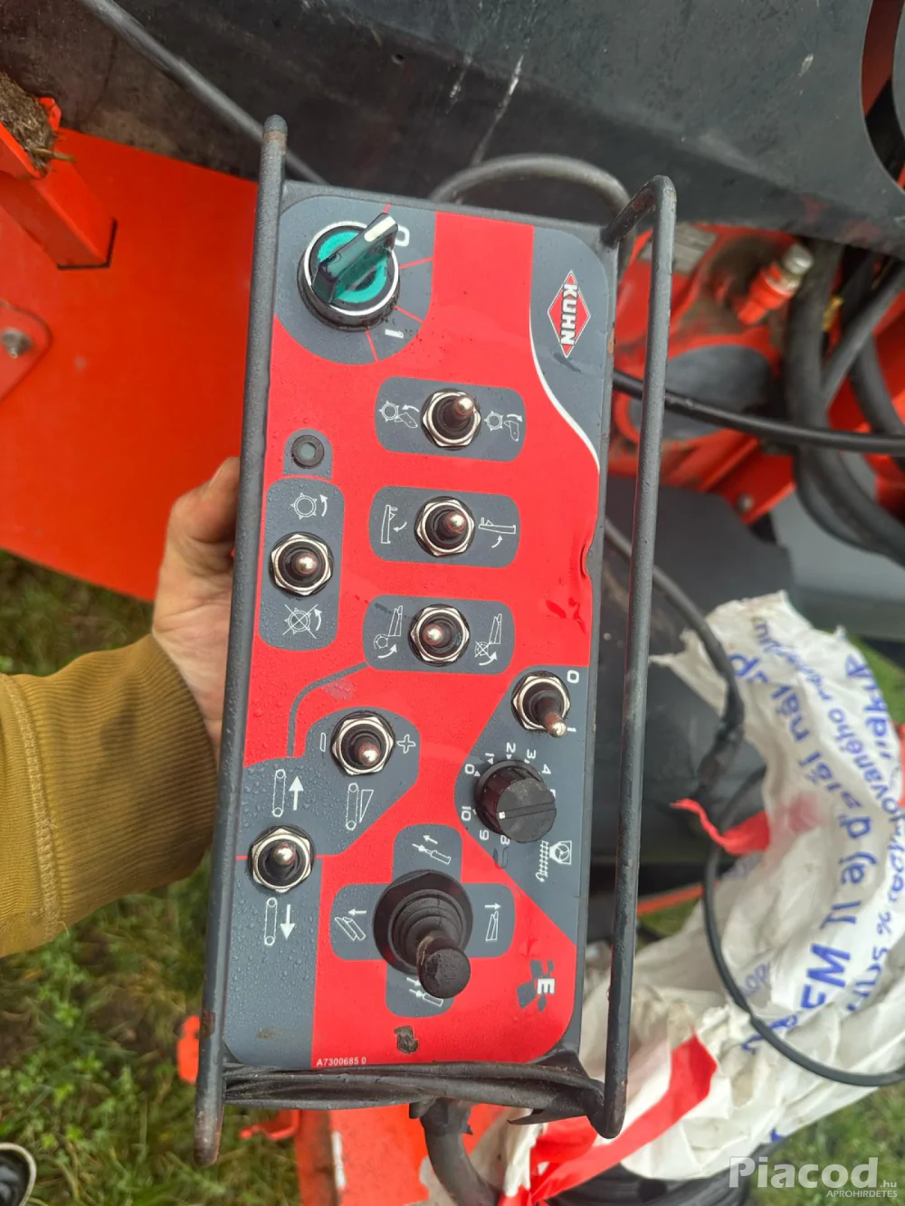 KUHN PRIMOR PRI4260 bálaaprító