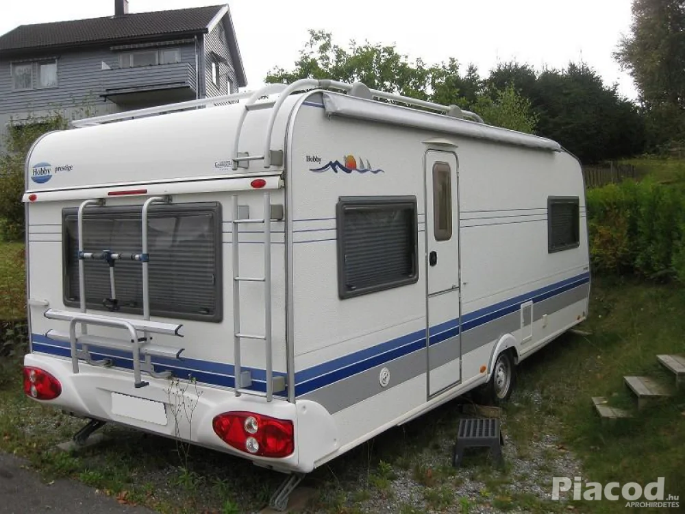 Lakókocsi Hobby 560 UKF