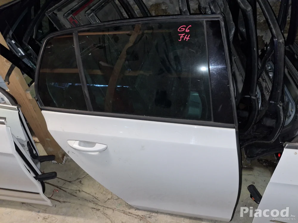 Golf6 5ajtós 2009-2014évjárat jobb oldali van csak 60.000.-